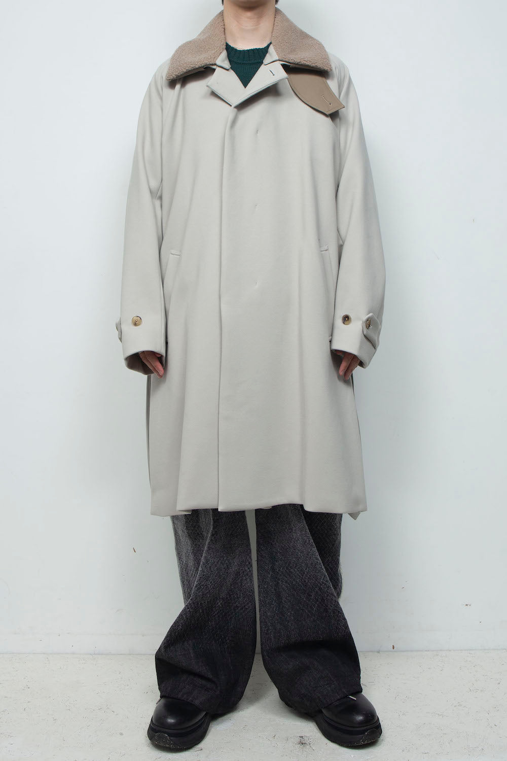 <LAST 1点> LB26AW-CO10-DFB | DOWN FABRICステンカラーコート | LIGHT GRAY