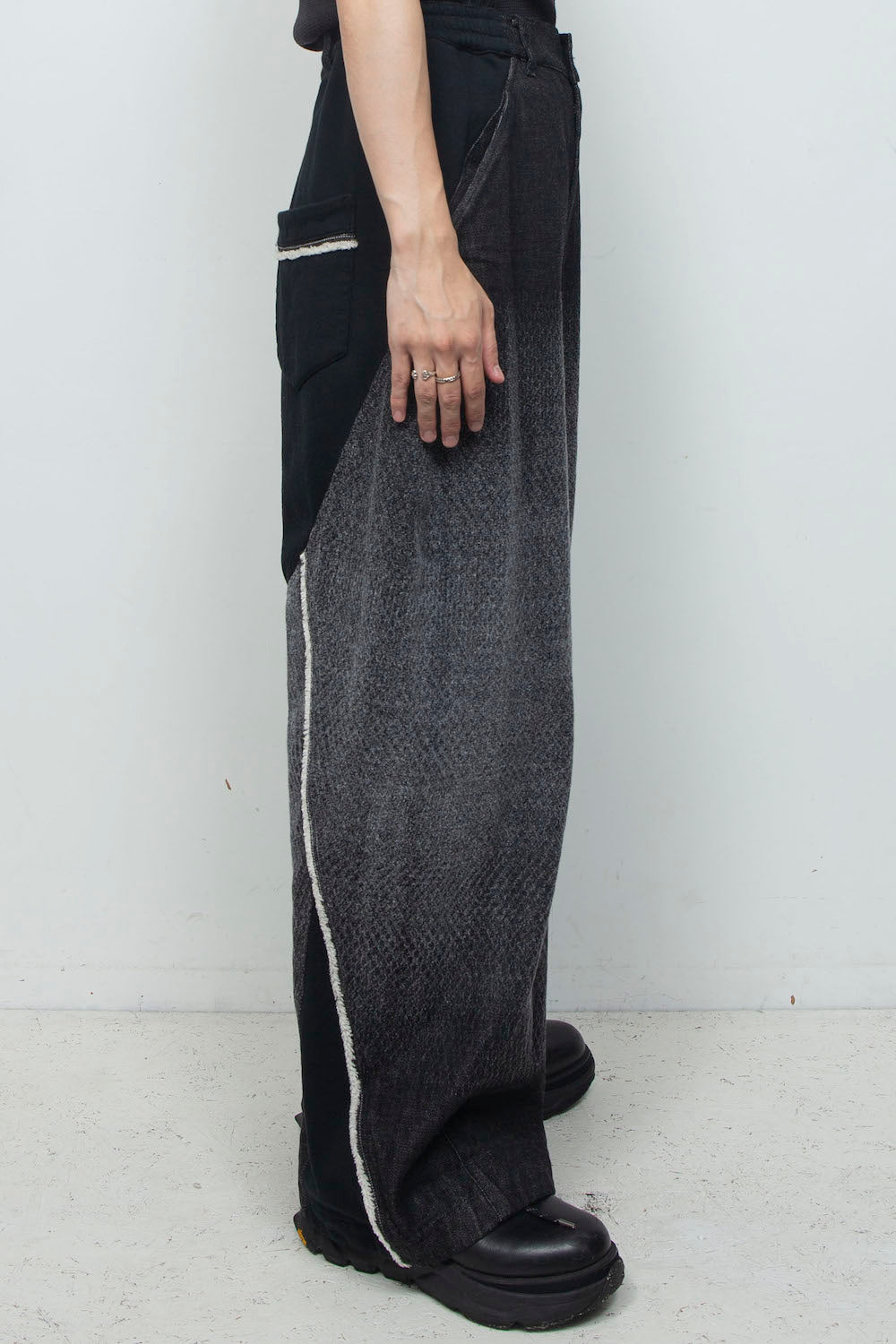 <last item> 
LB26SS-PT09-BDS | Original 3-Layer Sinflap Baggy Trousers | NATURAL</last>