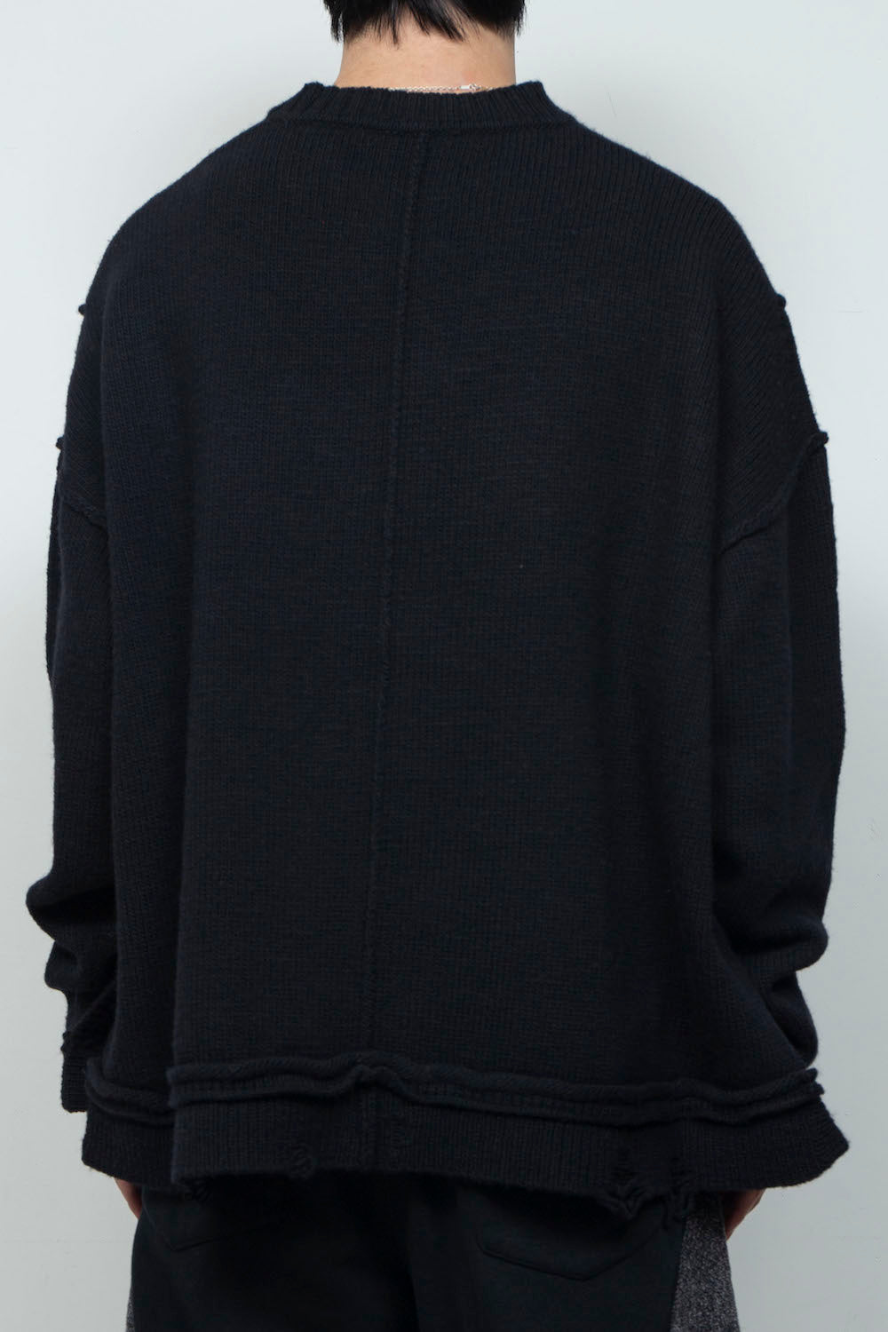 LB26AW-KN11 | ドッグモチーフインターシャセーター | BLACK