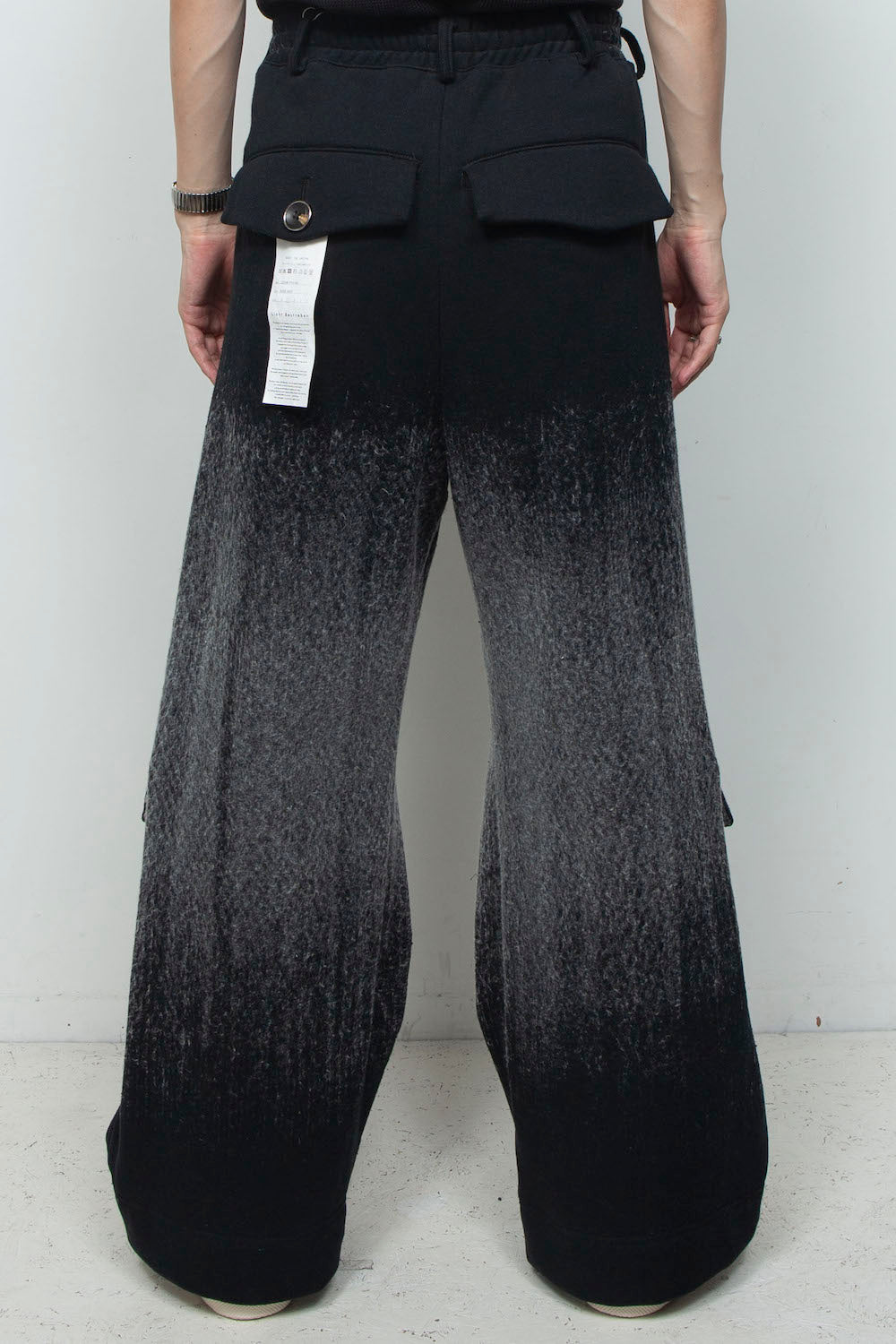 LB26AW-PT09-NDJ | グラデーションニードルパンチシンフラップバギーパンツ2.0 | BLACK BASED