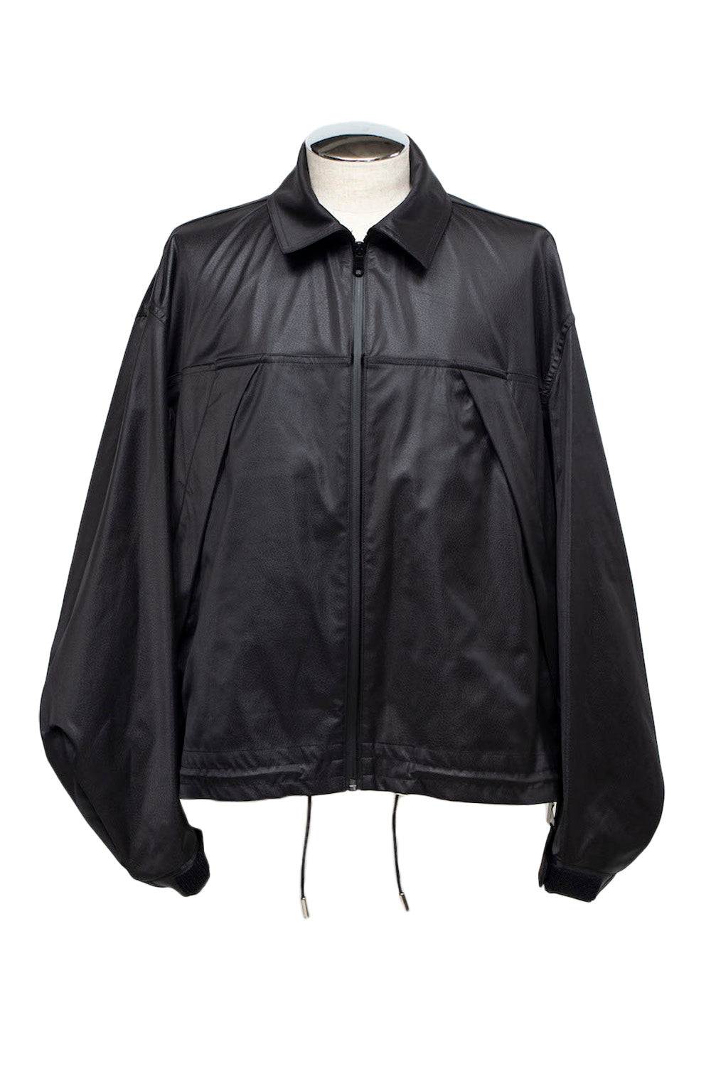 LB24AW-BL01-EMBLTH | FAKE-FAKE LEATHERサイドジップベントCWUジャケット | BLACK