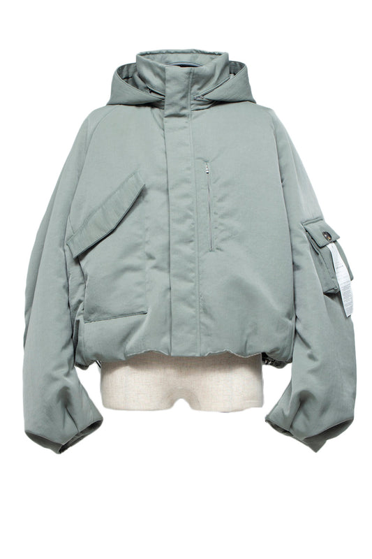 LB25AW-BL03-VTN | QUOISM®️パッティングショートフードブルゾン | SKY GRAY