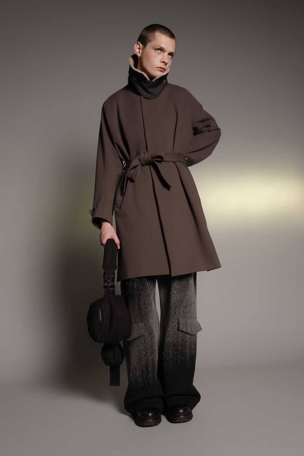 <LAST 1点> LB26AW-CO10-DFB | DOWN FABRICステンカラーコート | BROWN