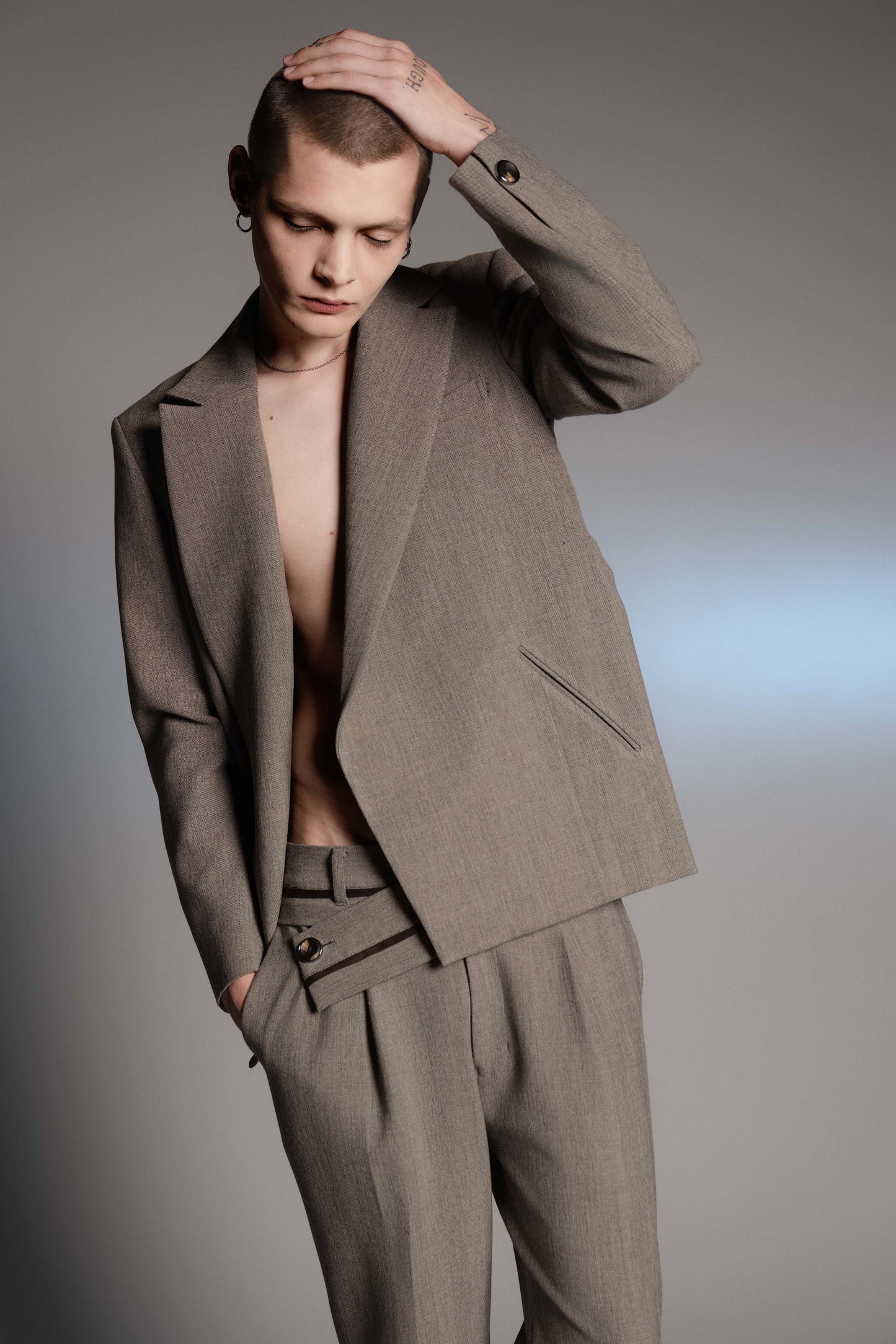 <LAST 1点> LB26AW-JK11-LTD | ノッチドラペルダブルブレストテーラードジャケット | HERRINGBONE GR