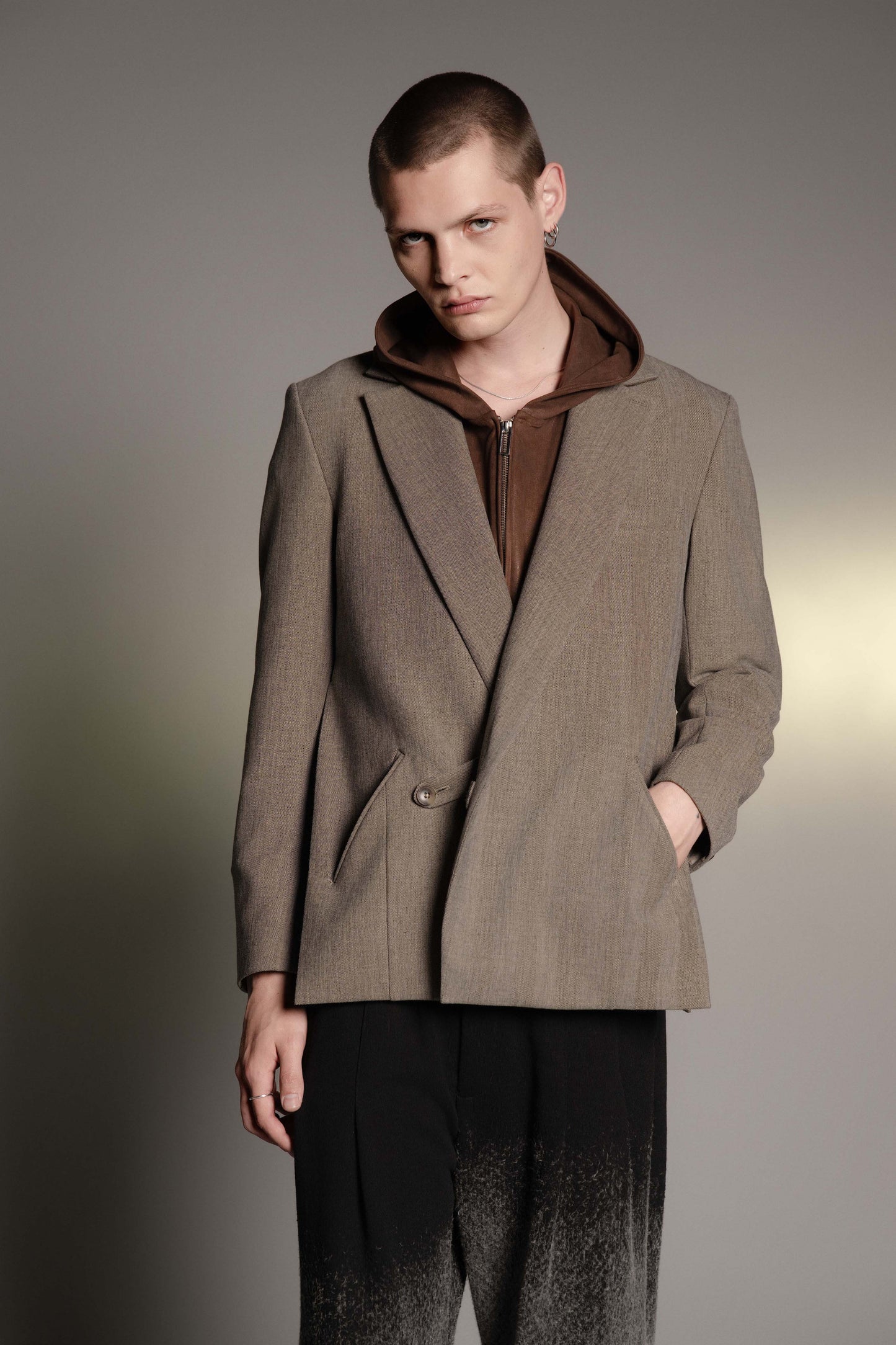 <LAST 1点> LB26AW-JK11-LTD | ノッチドラペルダブルブレストテーラードジャケット | HERRINGBONE GR