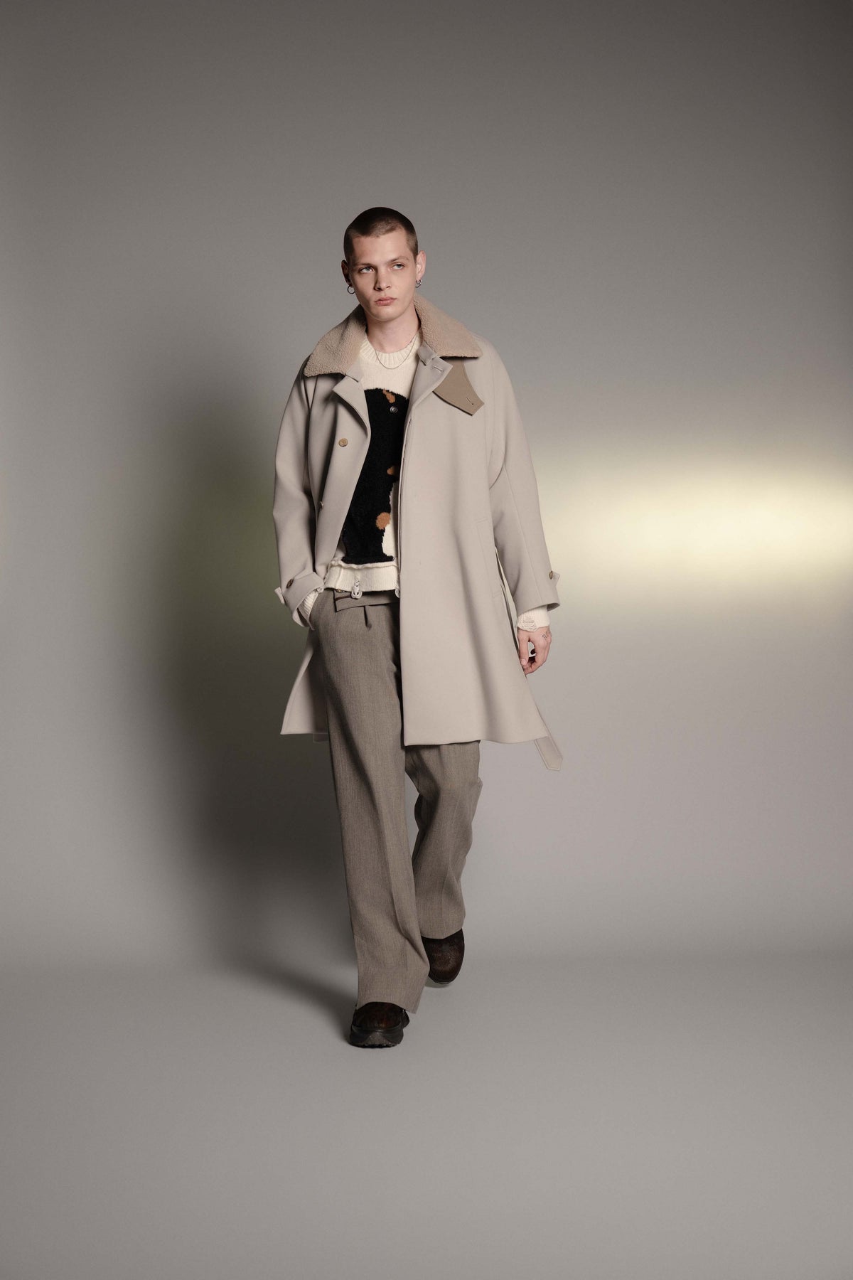 <LAST 1点> LB26AW-CO10-DFB | DOWN FABRICステンカラーコート | LIGHT GRAY