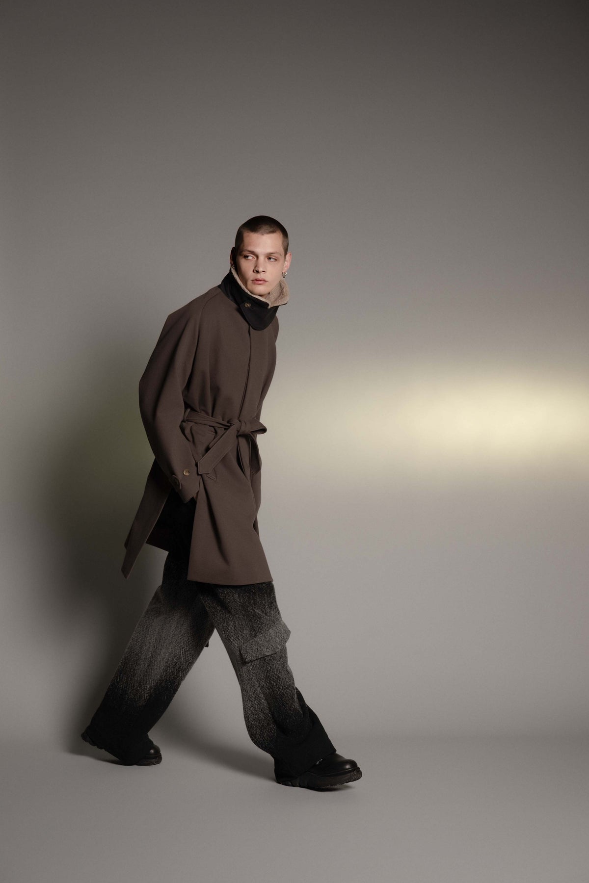 <LAST 1点> LB26AW-CO10-DFB | DOWN FABRICステンカラーコート | BROWN