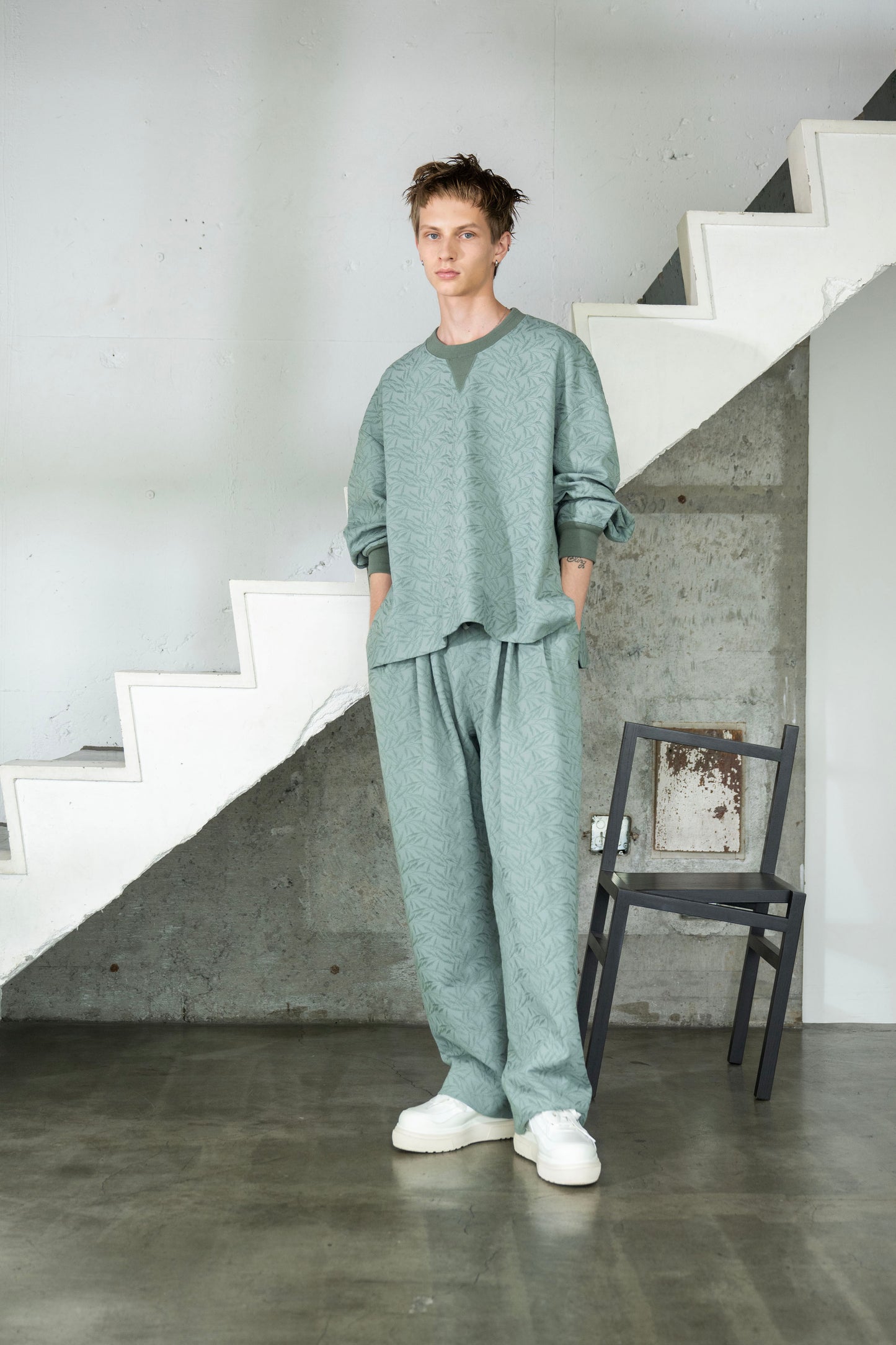 <LAST 1点> LB26SS-PT08-ETJ | フルエンブロイダリージャージーイージーパンツ | GLASS GREEN