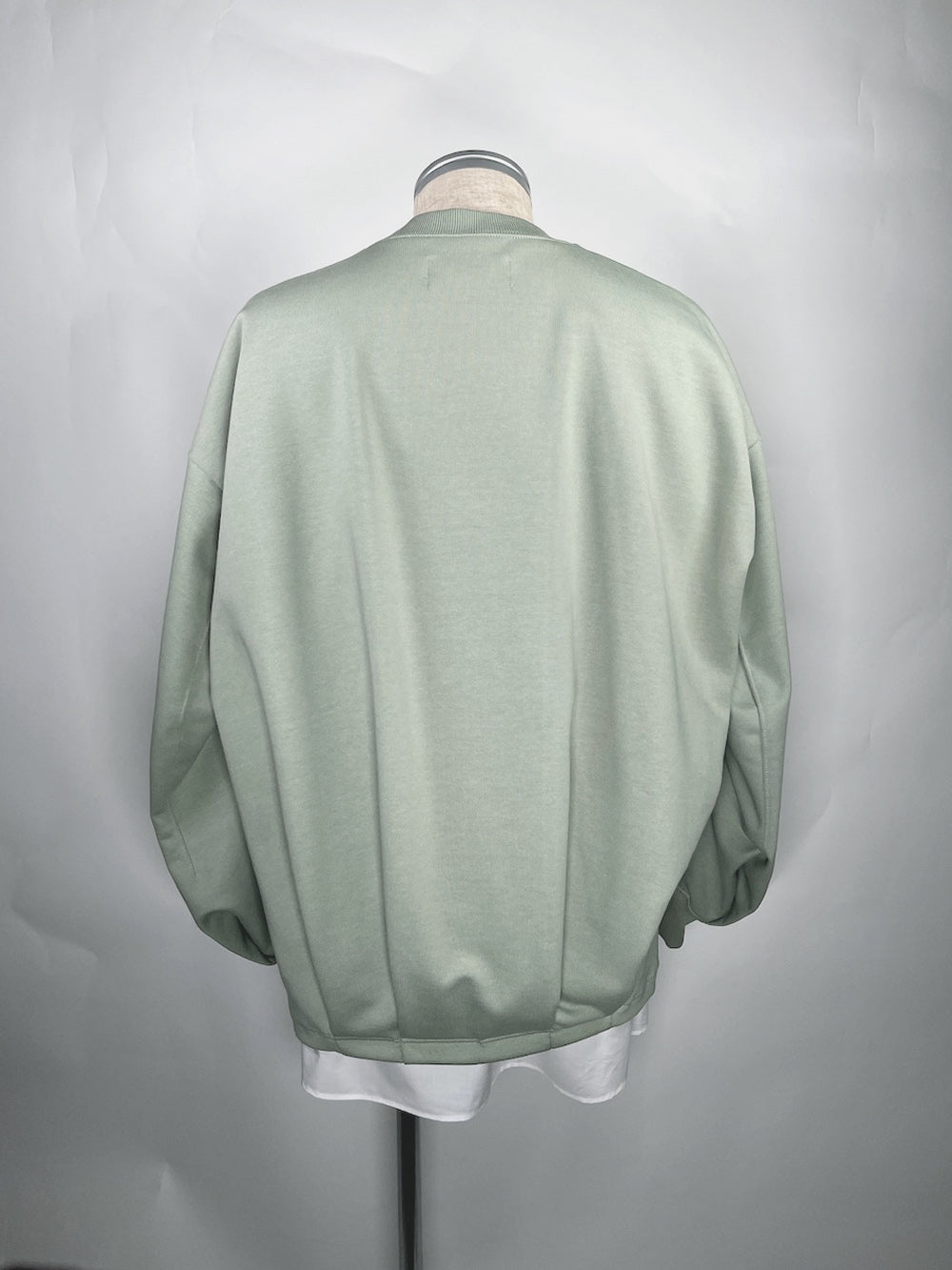 LB23SS-PO04-HJ | 硬质平纹针织套头衫 | 春绿